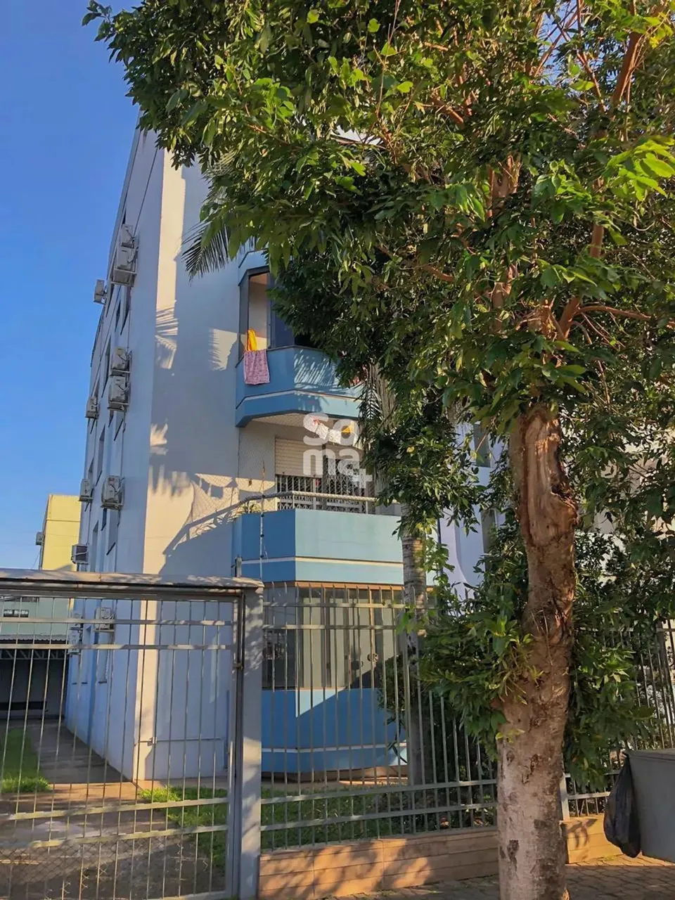 COBERTURA COM 4 DORMITÓRIOS A 5MIN DA UFSM