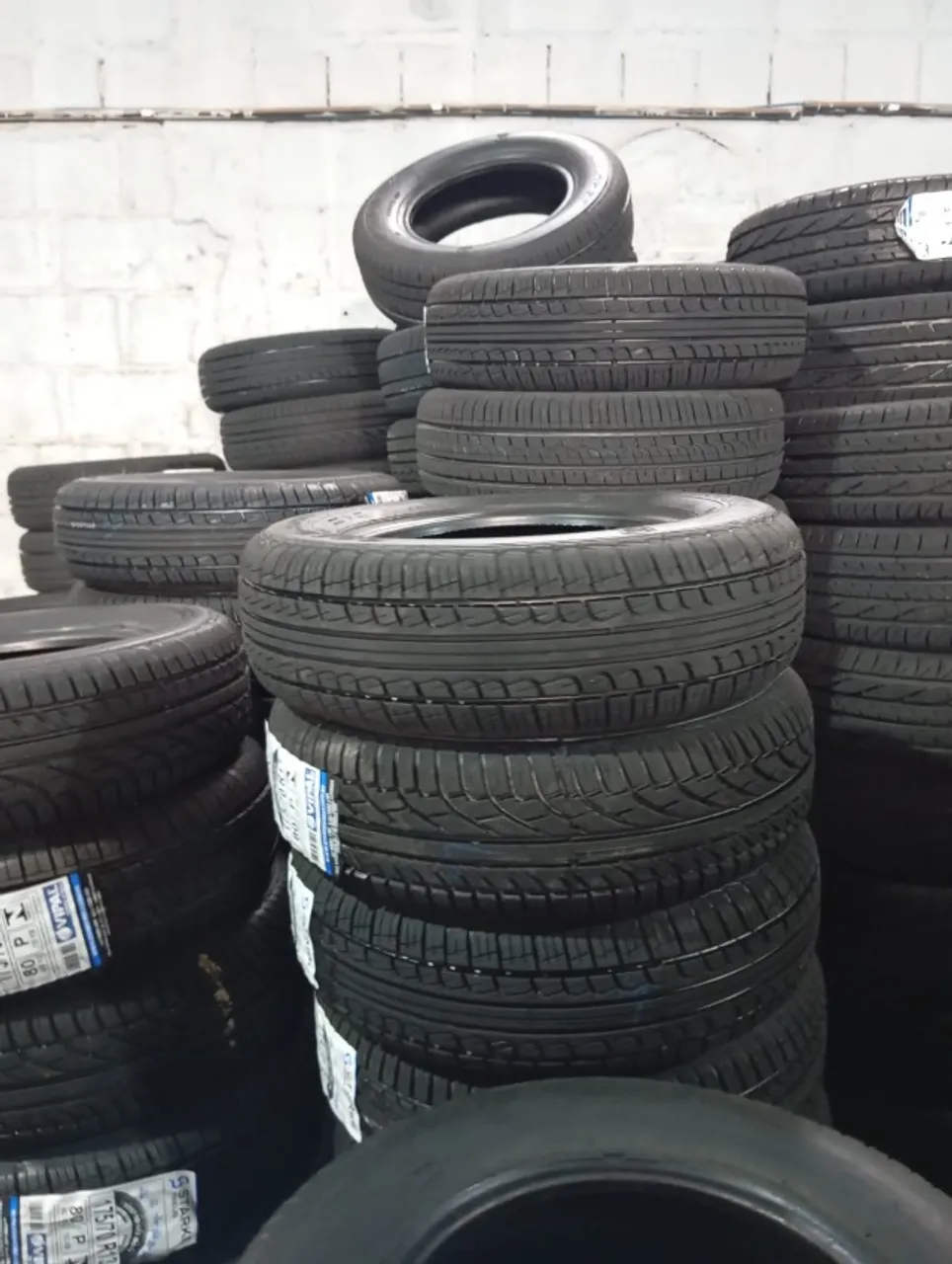 A última chance para comprar pneus com preço de fábrica aro 13 175/70 por 220,00