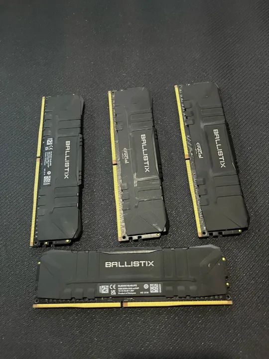 4x 8GB DDR4 Ballistix 3000MHz - RAM para PC