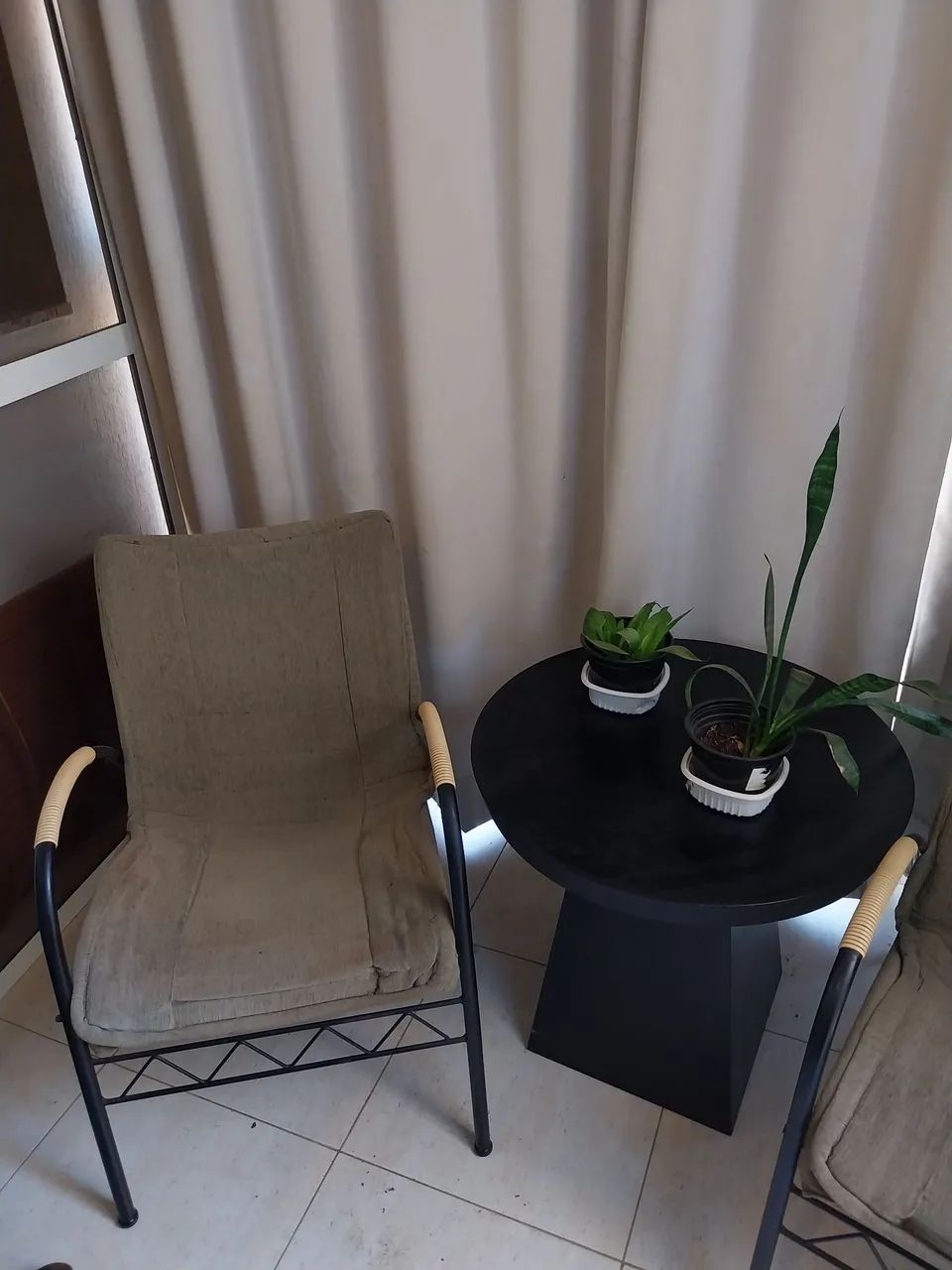 Conjunto sacada mesa e cadeiras - Foto 3