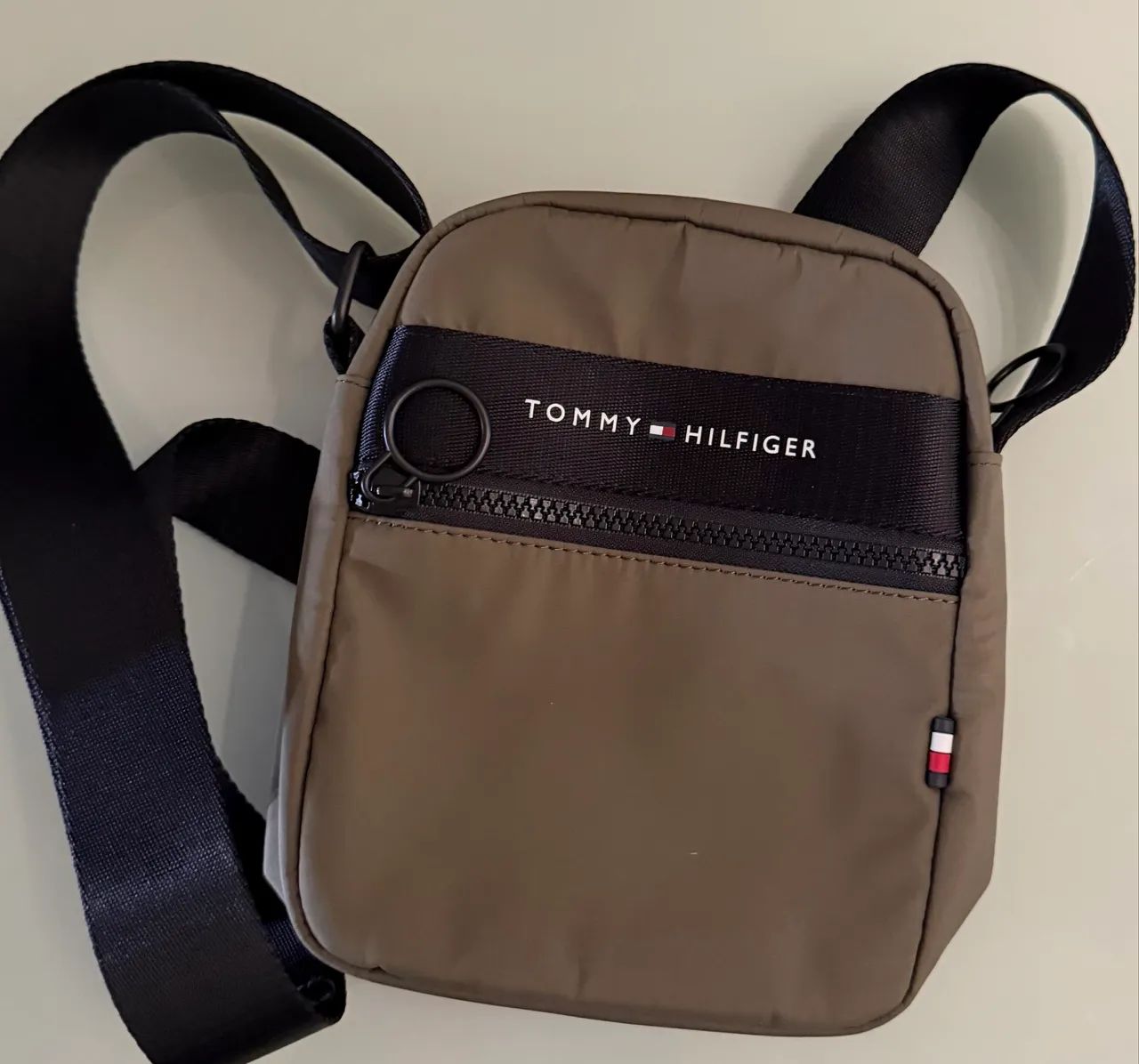 Bolsa Transversal Tommy Hilfiger Masculina Verde Oliva - Foto 4