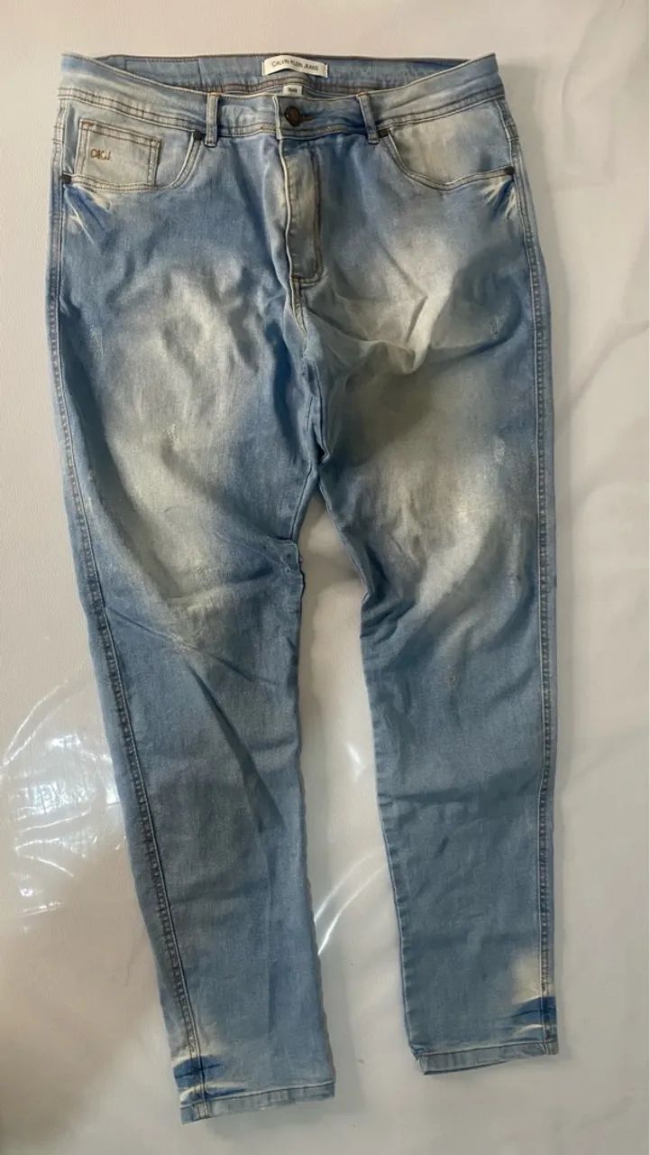 Calça Calvin Klein Jeans seminova tamanho 46