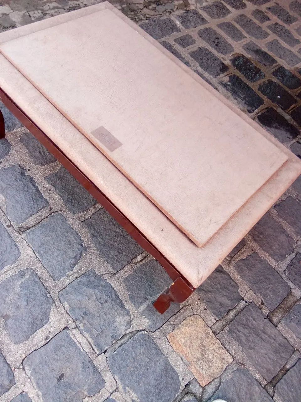 Mesa de Centro em Madeira com Tampo Revestido - Foto 4