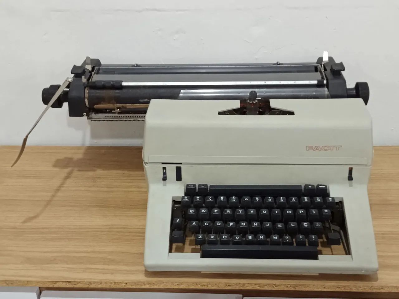 Máquina de Escrever Facit Antiga  - Foto 2