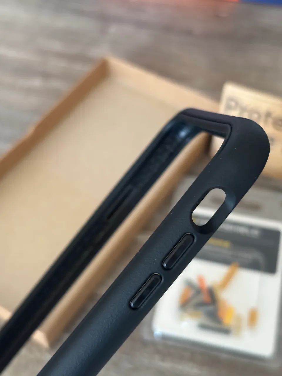 Bumper Rhinoshield para iPhone XR