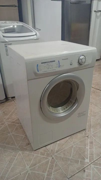 Secadora Eletrolux 10kg novinha 127w