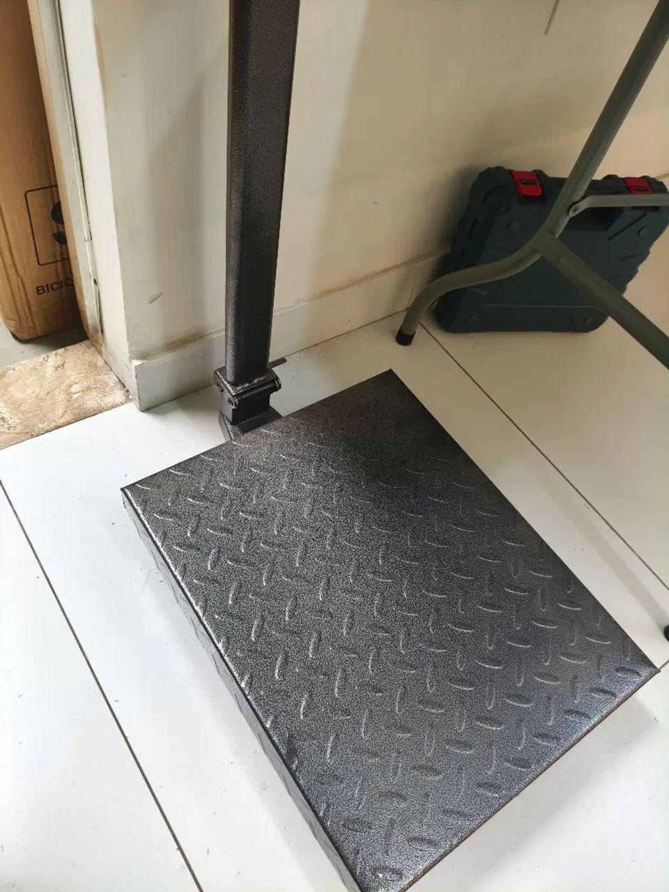 Balança comercial até 300kg plataforma 50x 40 cm - Foto 4