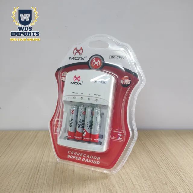 Carregador de Pilhas Com 4 Pilhas Aaa
