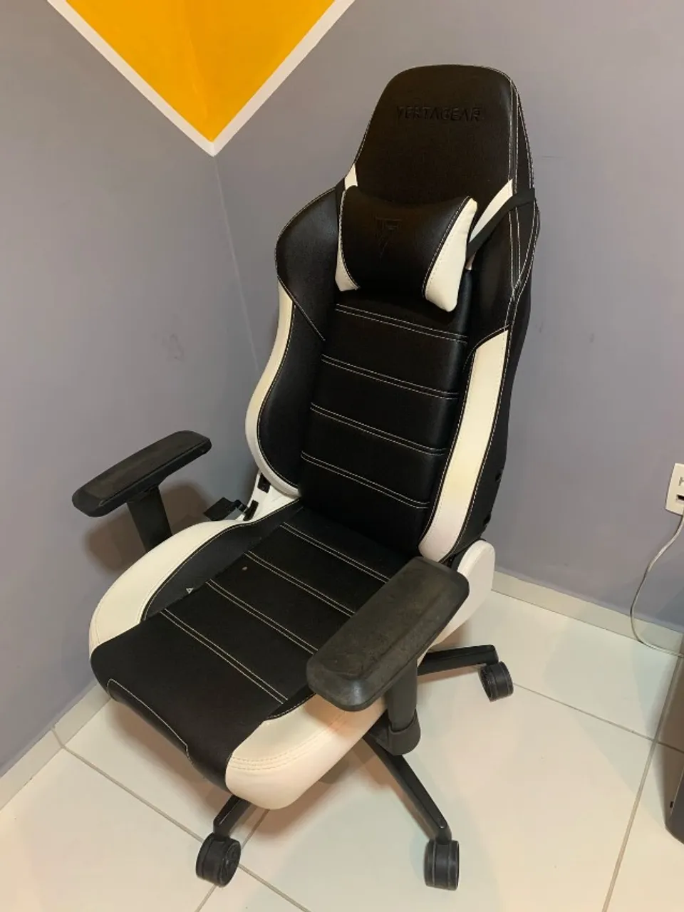 Cadeira Gamer Vertagear PL6000 Preto/Branco, VG-PL6000_WT.