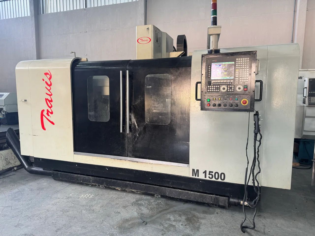 Centro de usinagem Travis M1500