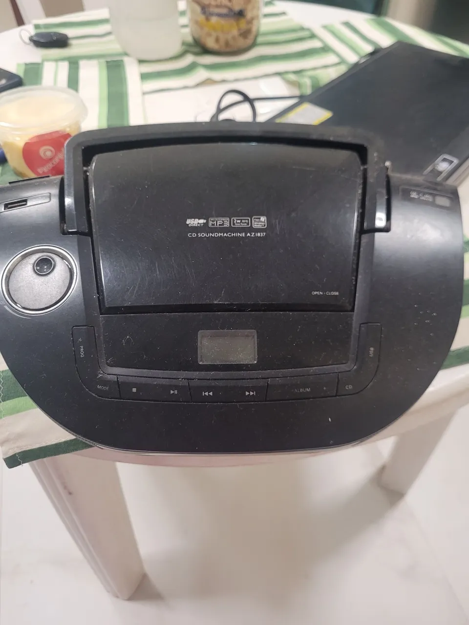 CD Soundmachine Philips AZ1837 - Toca CD/USB