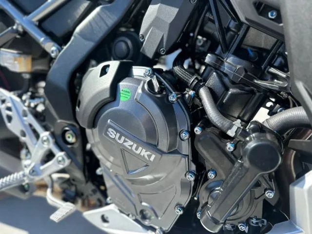 Suzuki GSX-8R okm - Foto 3