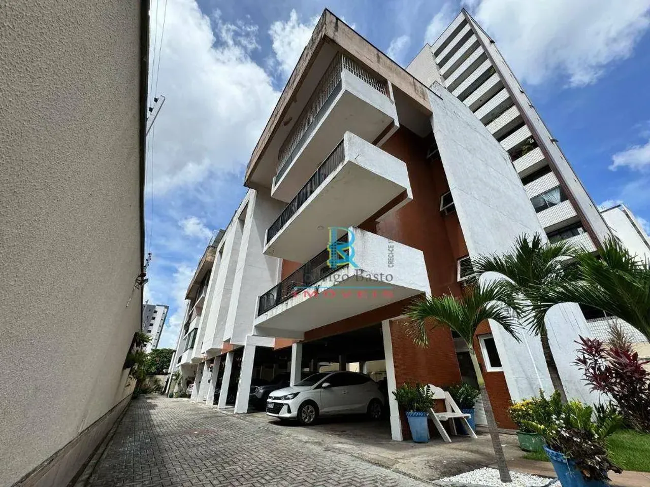 Apartamento com 3 dormitórios para alugar, 124 m² por R$ 3.222,26/mês - Dionisio Torres -
