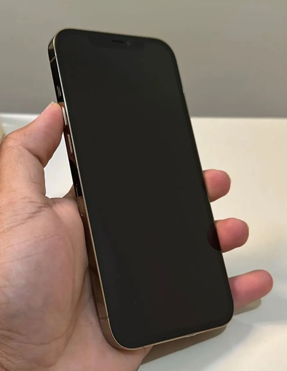 iPhone 12 Pro Max gold perfeito - Celulares e Smartphones - Centro