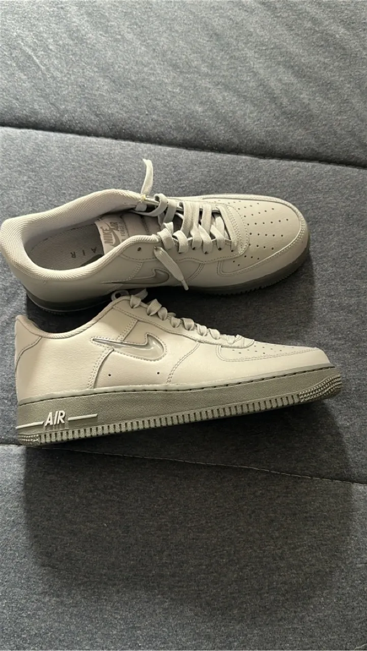 Nike Air Force 1 Jewel Wolf Grey