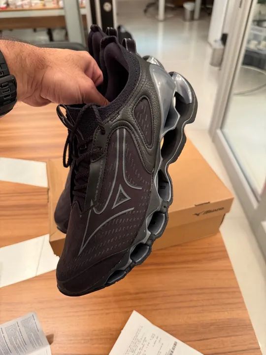 Tênis Mizuno Wave Prophecy 14, tamanho 41 - Foto 3