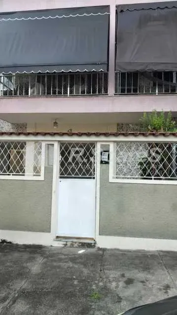 Apartamento amplo de 1 quarto na rua Salva Terra em Jardim Sulacap