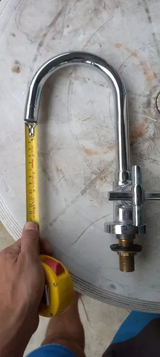 Torneira de Cozinha em Aço Inox - Nova - Foto 3