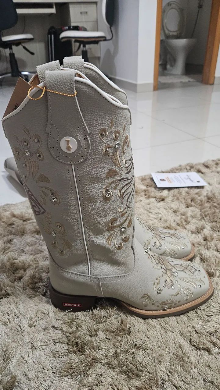 TEXANA BRANCA BORDA! 100% COURO LEGÍTIMO  - Foto 2