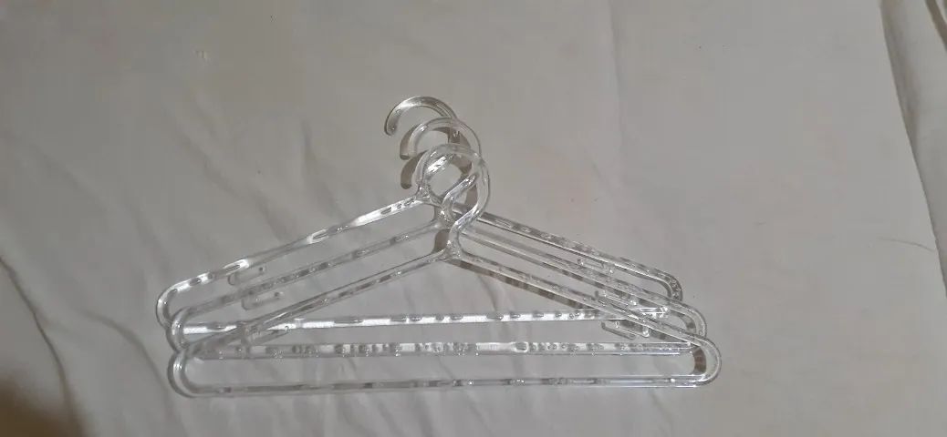 Kit 7 cabides transparente (medidas diferentes) - Foto 3