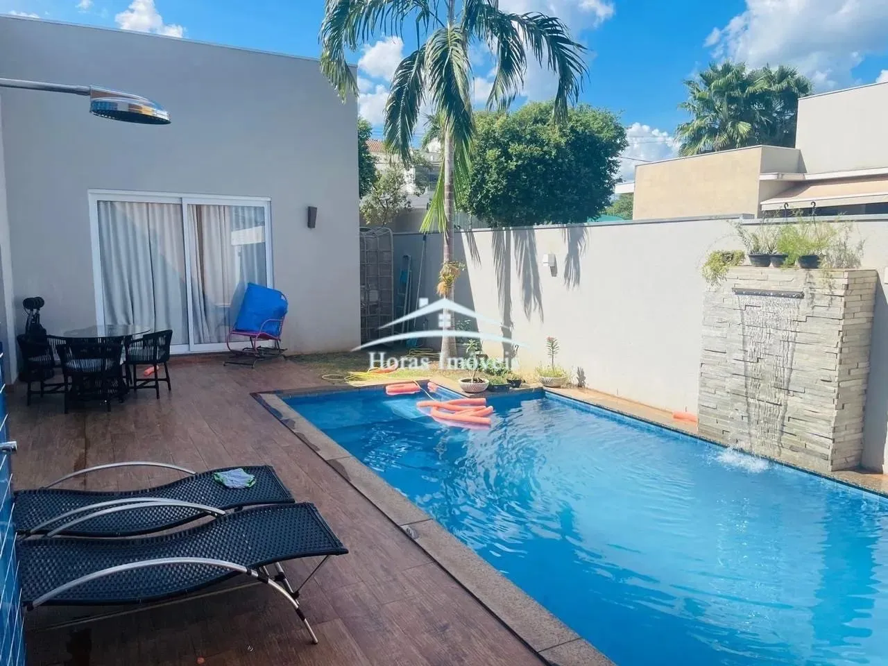 Casa de Luxo para Locação em Condomínio Belvedere 1 - Jardim Imperial, Cuiabá-MT: 3 quarto