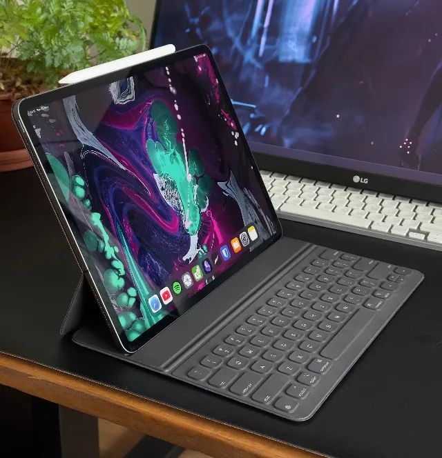 Apple iPad Pro 12,9 2018 1TB com Pencil e Smart Keyboard Folio