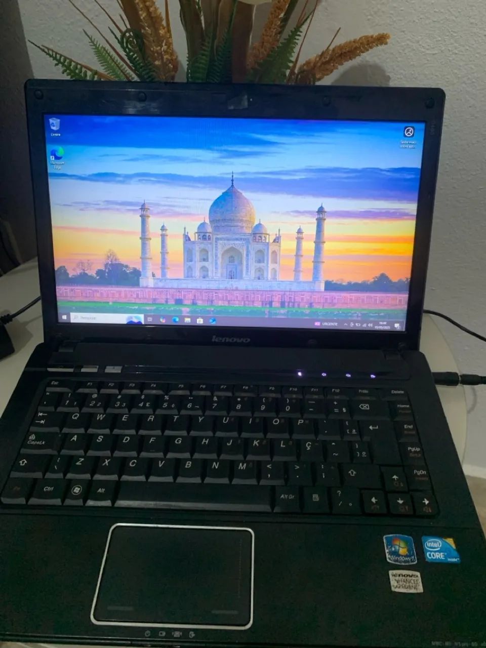 Notebook Lenovo com Intel Core