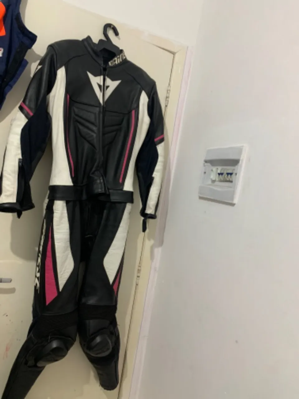 Macacão Dainese tam 40 veste 38