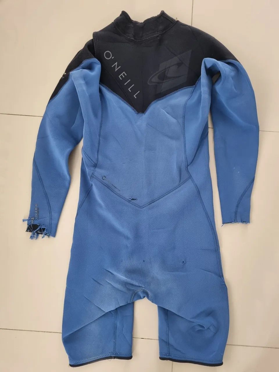 Roupa de borracha Oneil - Foto 2