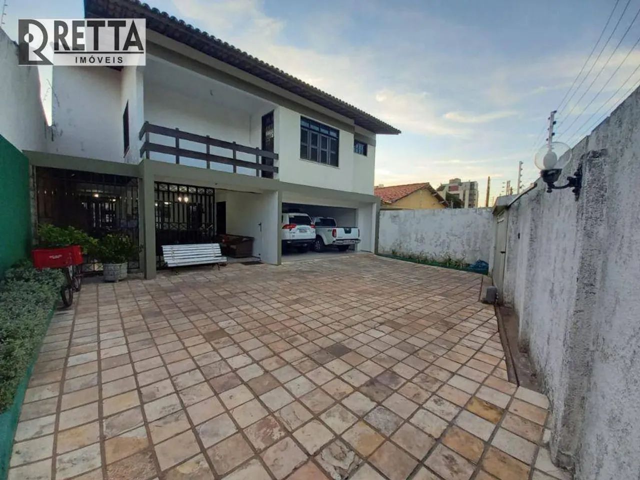 Casa com 4 dormitórios à venda, 300 m² por R$ 750.000,00 - Papicu - Fortaleza/CE