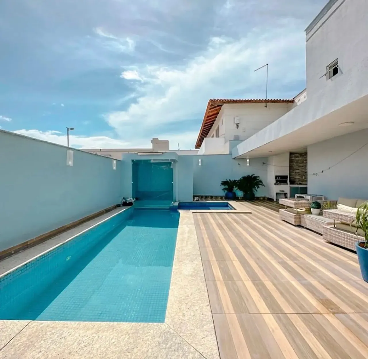 Ev. VENDO CASA EM CONDOMÍNIO NO CALHAU THE PRIME
