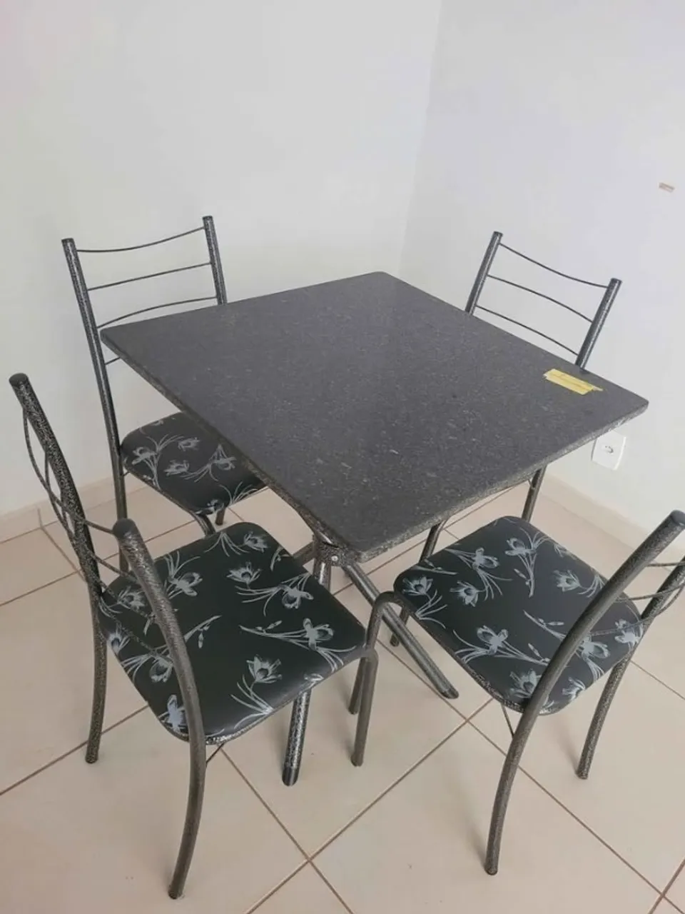 Mesa 70x70