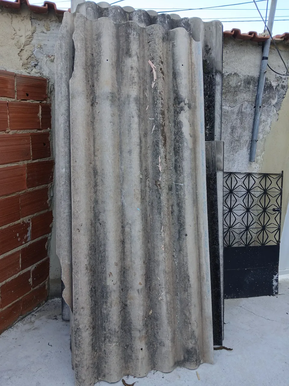Telhas de Fibrocimento Onduladas - Material de Construção
