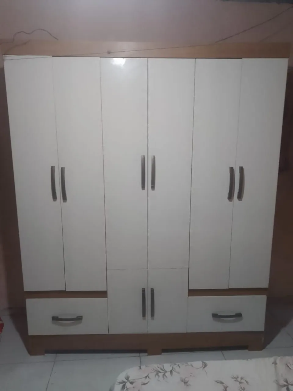 Guarda-Roupa 6 Portas em Ótimo Estado