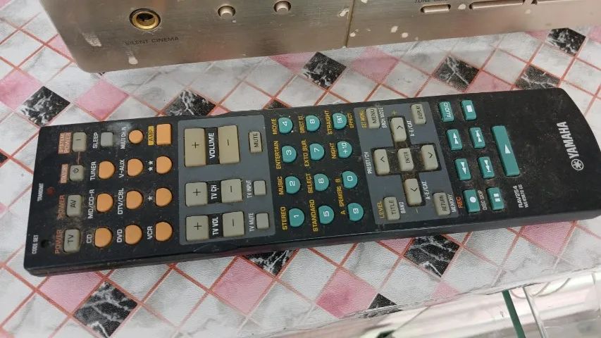 receiver yamaha modelo dsp-ax457 - com controle - Foto 4