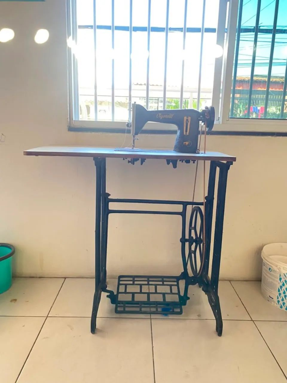 Máquina de costura reta - Foto 2