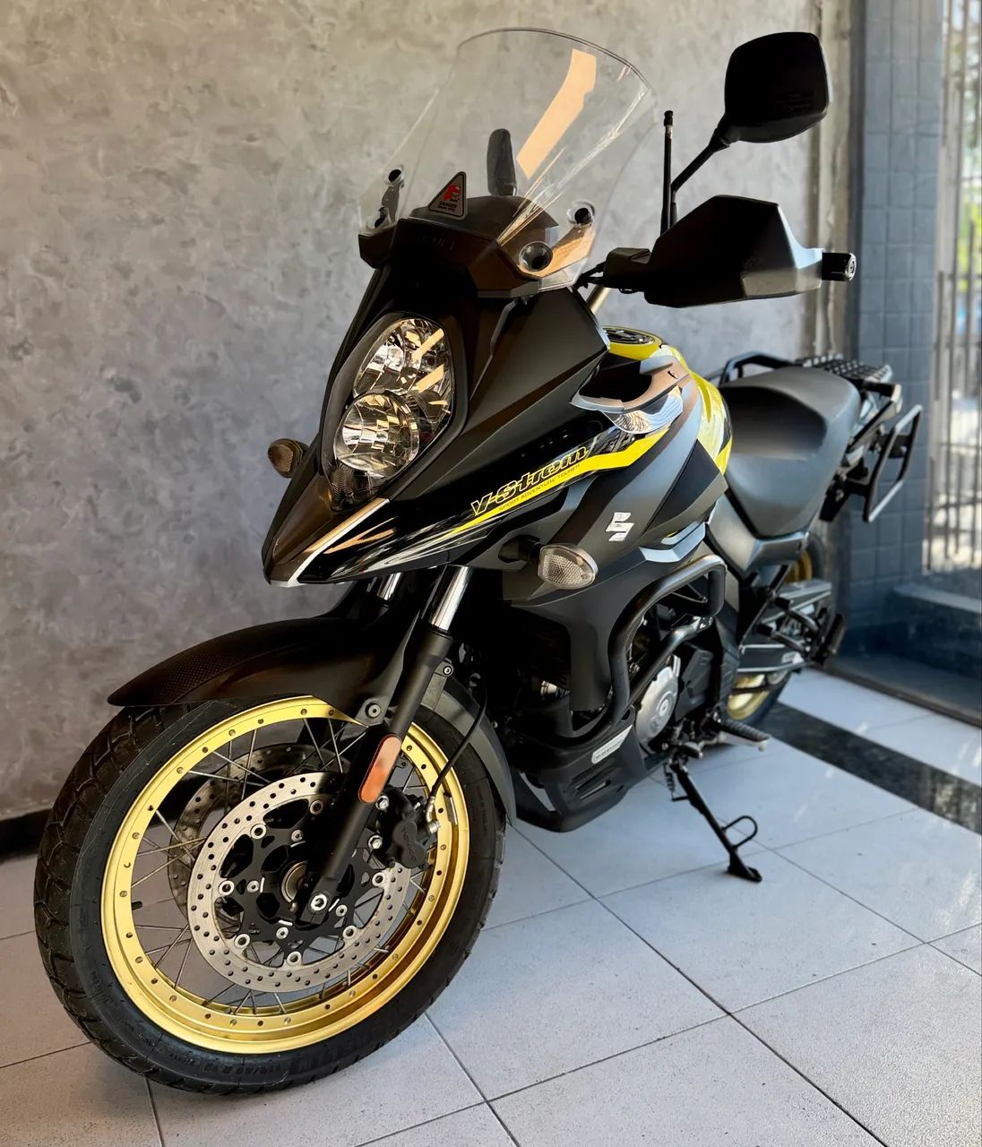 Suzuki - V-Strom 650 XT 2021 - Foto 3