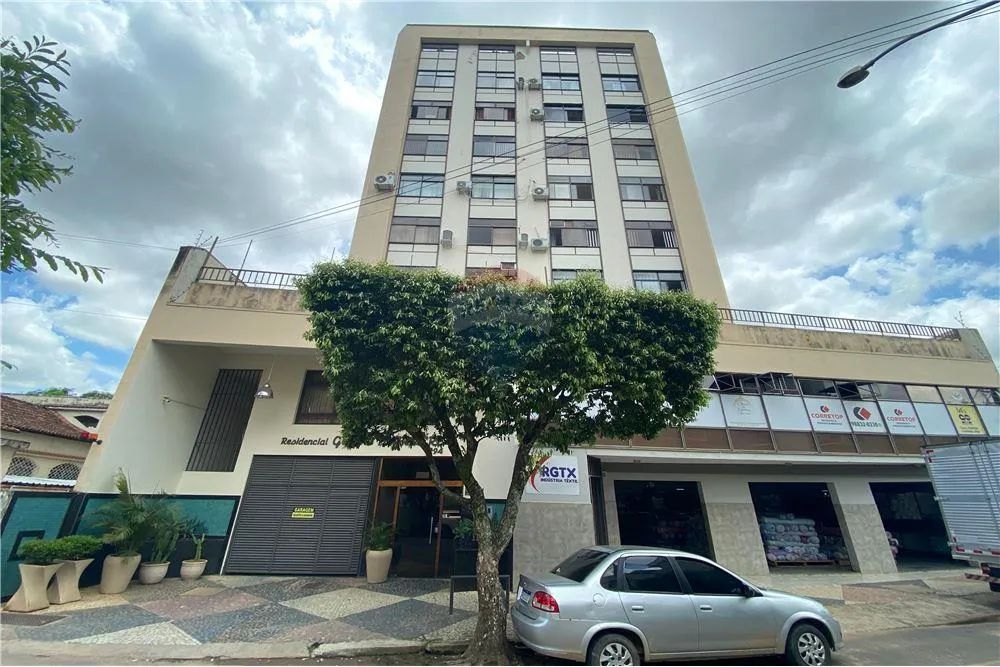 Apartamento 3 quartos no centro de Muriaé