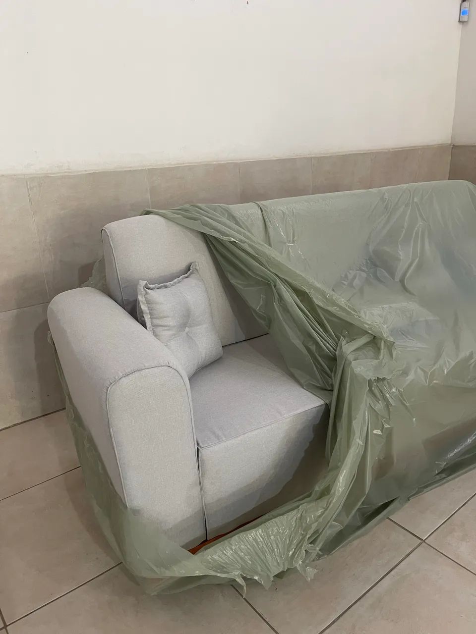 Sofá em linho 2,40cm de comprimento com 90cm de largura - Foto 5