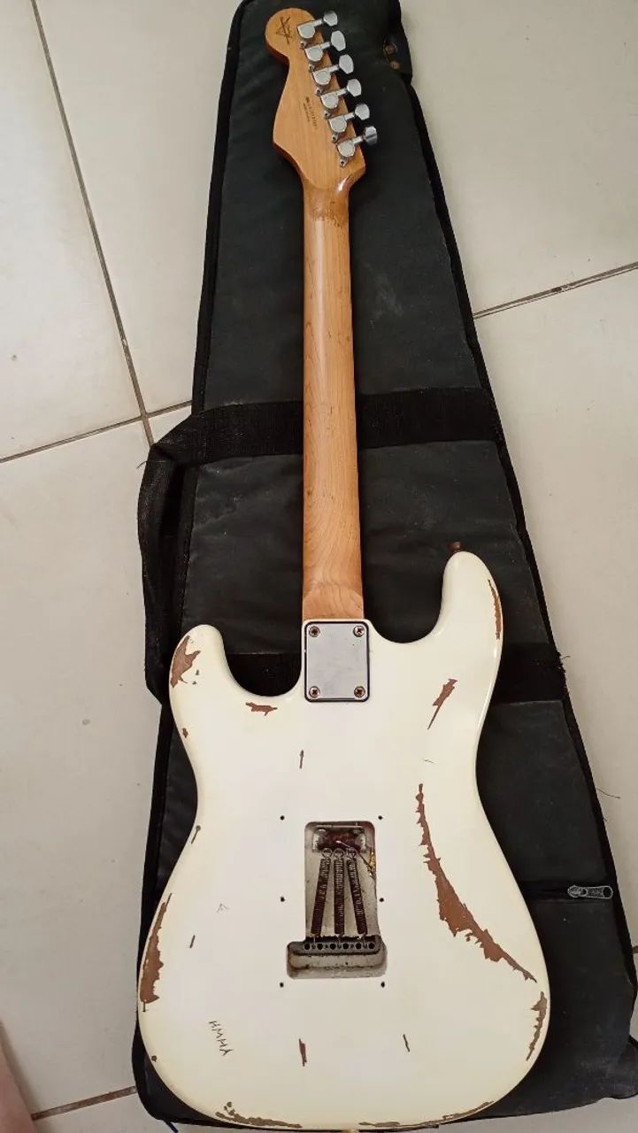 Guitarra stratocaster (projeto) - Foto 2