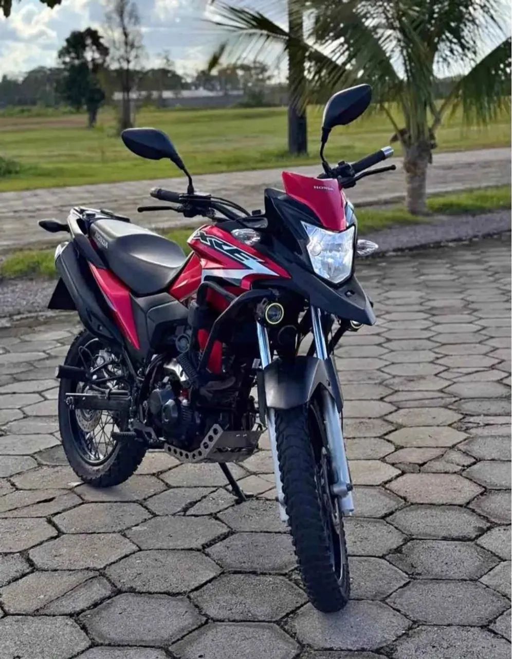 Honda XRE  - Foto 2