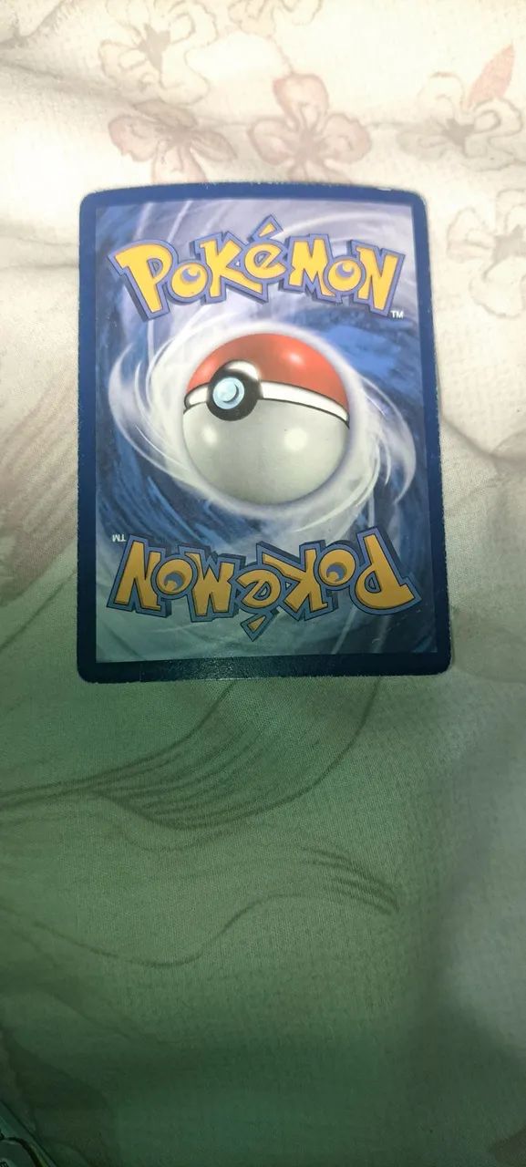 Carta pokemon aliados pikachu e Zekrom  - Foto 2