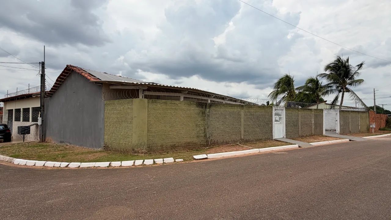 Casa para venda com piscina 