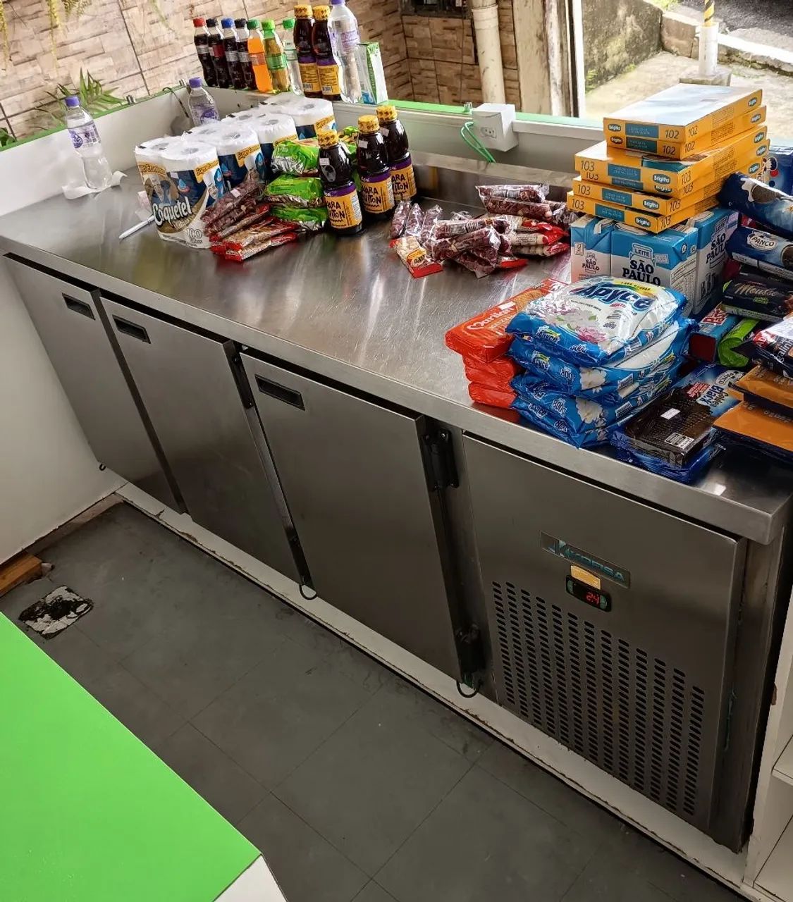 Balcão Refrigerado metade do preço urgente inox 2,00 M KBSC - 200 D KOFISA - Foto 4