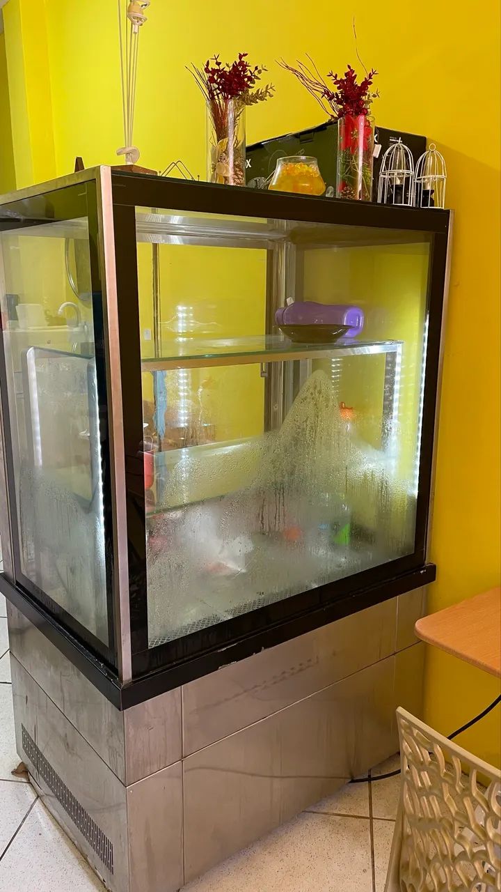 Vitrine refrigerada vertical 