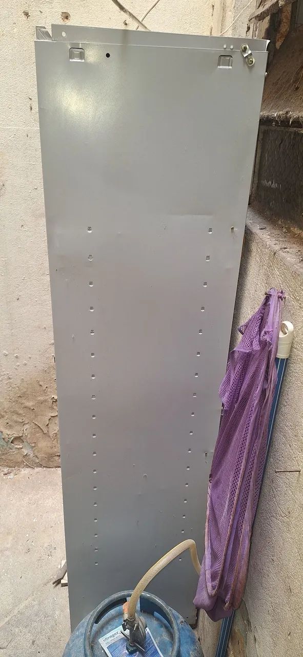 Armário de aço 4 prateleiras com chave - Foto 4