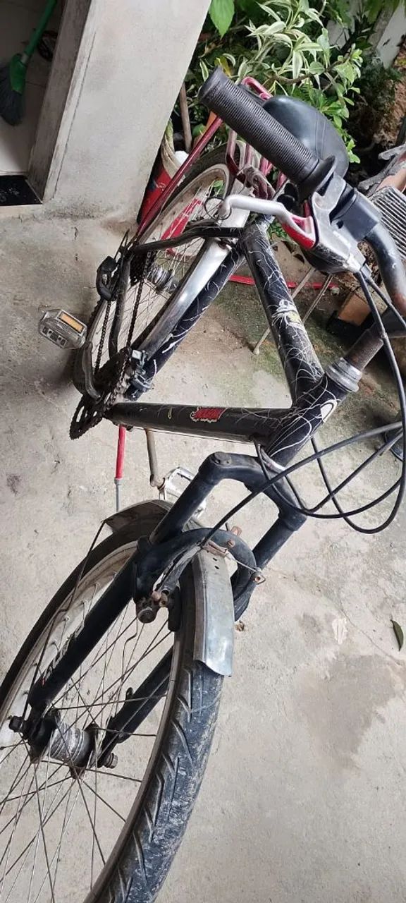 Vendo bicicleta aro 26 de macha  valor 600 - Foto 3