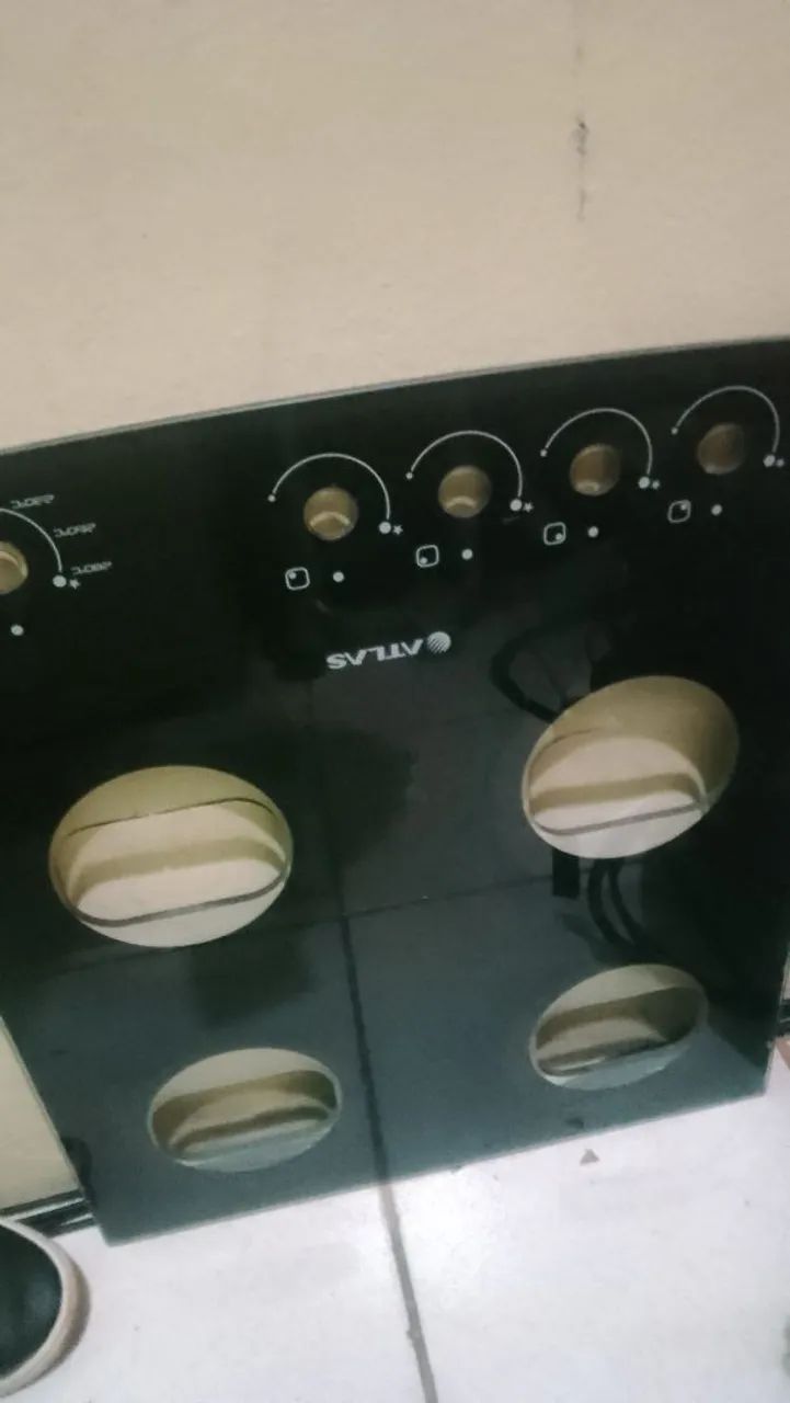 Vendo valor 350  Reais ainda coloco no lugar 