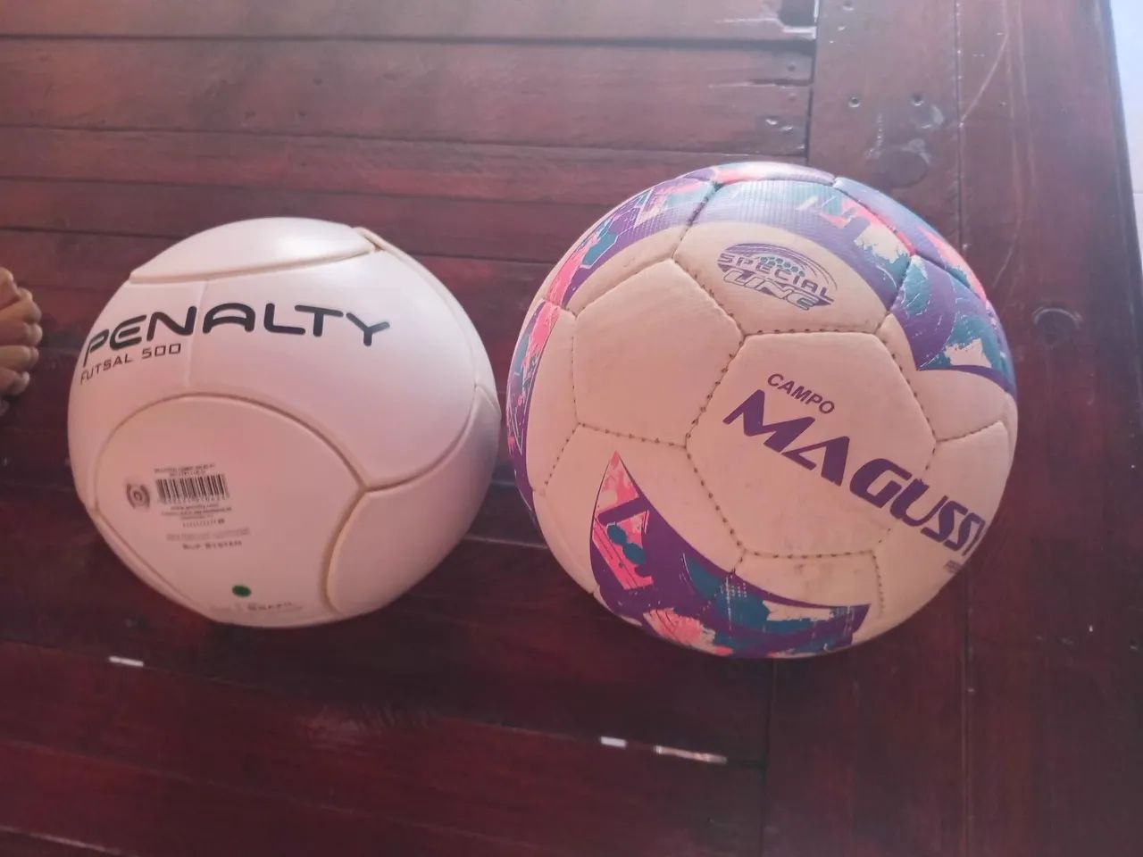 Bolas futebol e campo - Foto 3
