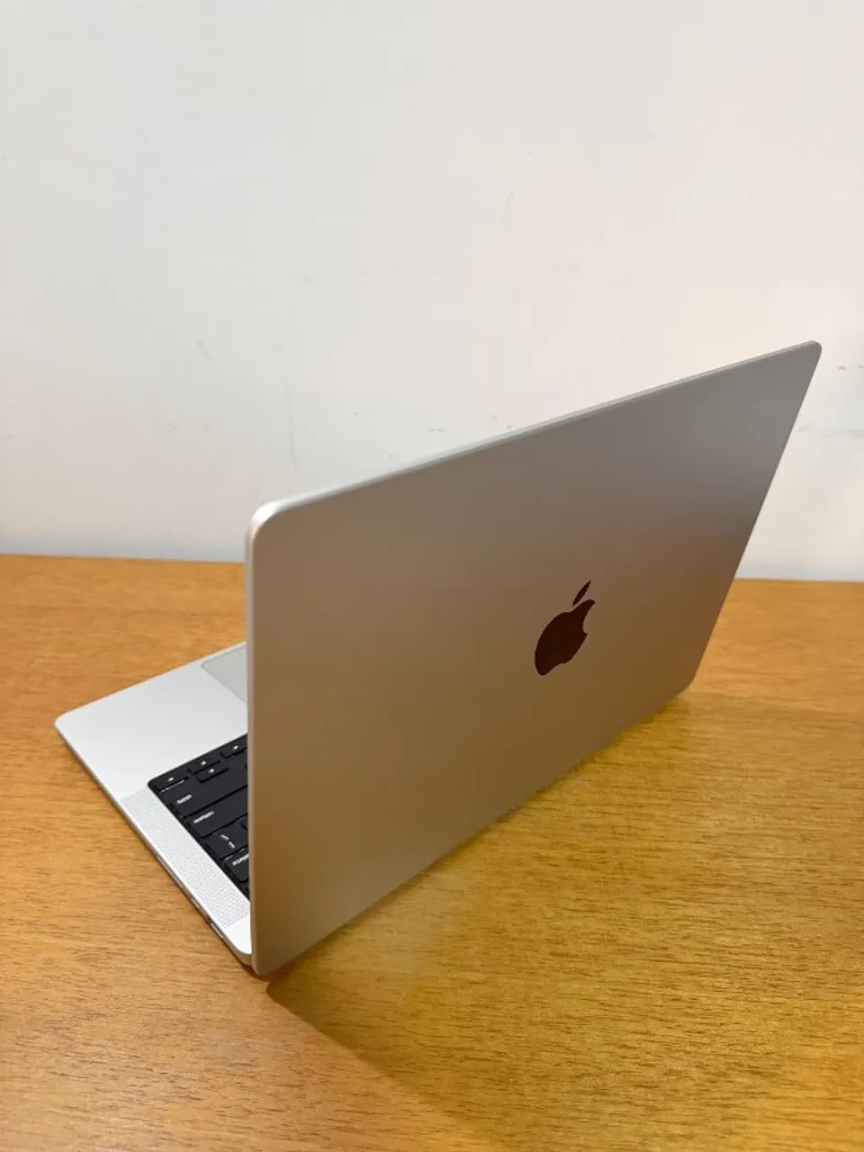 MacBook Pro 14